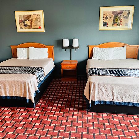 Regency Inn هدسون المظهر الخارجي الصورة