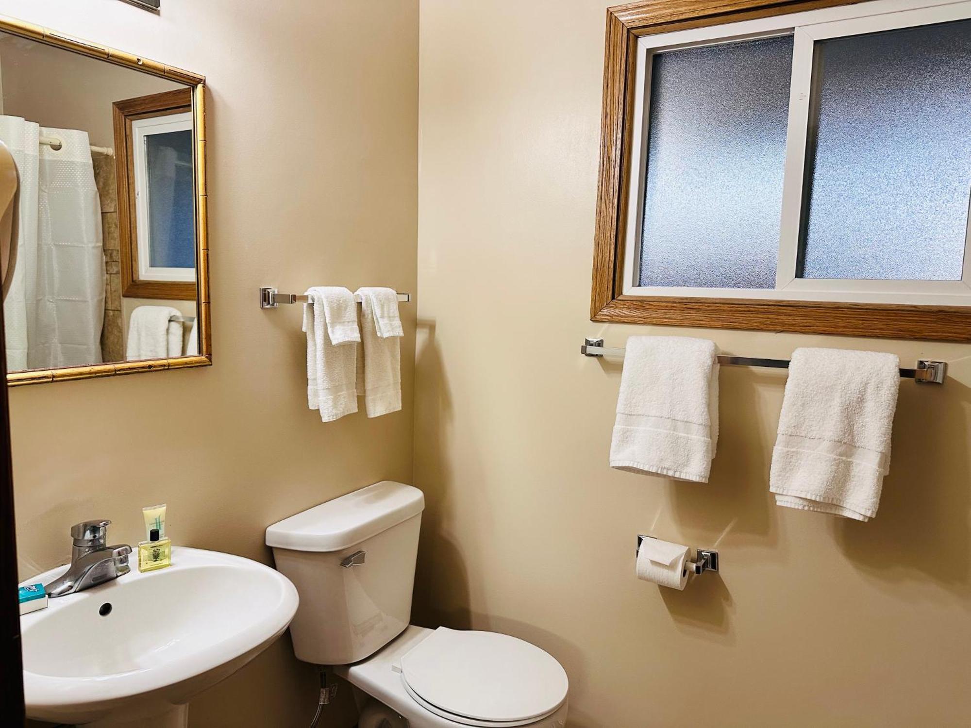 Regency Inn هدسون المظهر الخارجي الصورة